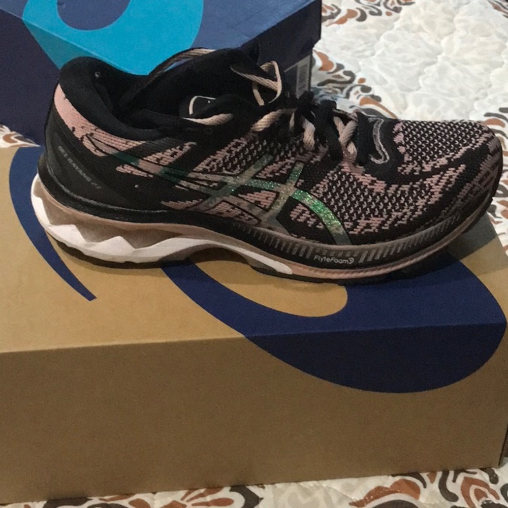 ASICS Gel Kayano 27 limited edition